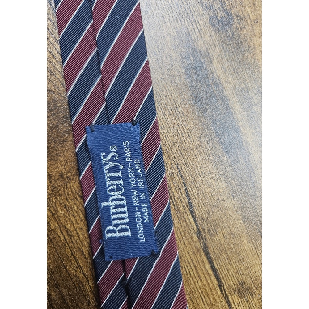 Vntg Burberrys Mens Burgundy Navy White Stripe Silk Tie Made in Ireland - Picture 3 of 10
